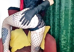 Let dominatrix Nika wash your mind and make you crave that sexy ass