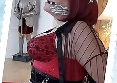 dizzy the secretary gets tied up