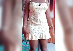 Romantic banging Afro beauty