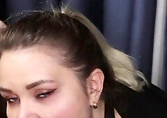 Blonde Teen Makes Him Cum in 7 Minutes with a Blowjob