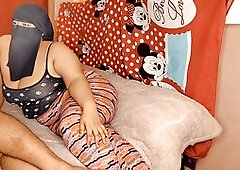 Nick Madam Hind shows off her voluptuous beaver while sharing sweet Egyptian sexy whispers