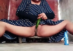 Desi Woman Cucumber Sex Big Big Cucumber And Big Pusssy