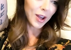 Brunette Solo Webcam Masturbation