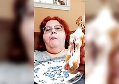 I love the worthwhile Mexican bolo rolls at my local bakery and their Pastry's I put on miracle whip and garlic baloney and let u see as i gobble