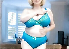 Annabel’s turquoise brassiere and pants