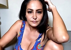 Leann amateur beautiful brunette with big boobs
