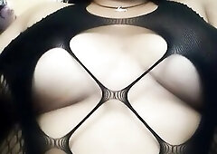 Putita en body de red.