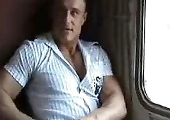 Mature Hunk Gives Head