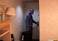 Ho Tail - Vignette four