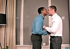 Big dick gay flip flop with cumshot