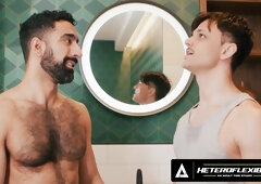 HETEROFLEXIBLE - Roomies Enzo Muller & Ali Rush’s Douche Wank Off Together Excuses Lead To Red-hot Romp