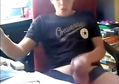 twink smoking 420 and jerking