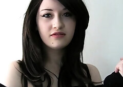 Brunette Solo Webcam Masturbation