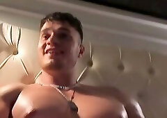 Hunk Fresh_b1ood eating his cum