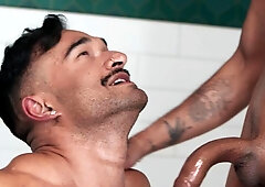 Men: Ménage-a-trois at Main Course