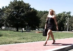 Sexy Italian mother I'd like to fuck Teaches How to Bang to a Unexperted Hunk