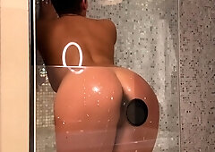 Cute amateur brunette naughty in solo jerking show on camera