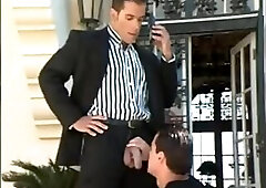 Mafiosos teniendo sexo gay