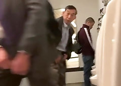 Spying straight cock at the urinals