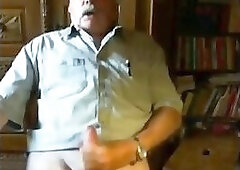 Amateur Masturbating Bear