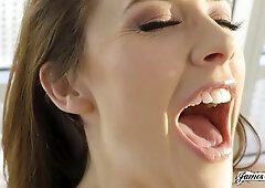 Lusty brunette with tattoos Chanel Preston love pussy massage