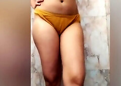 Beti Ko Chodne Ka Plan Banane Laga Baap