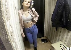 Quick bang date with a beauty met a scarcely any hours agone on one of the adult community sites