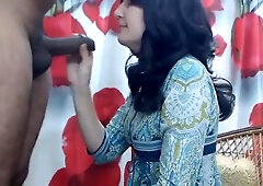 Dick Ends Up In The Mouth With A Rich Blowjob