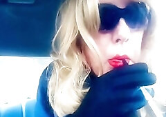 'cuz u like to see me smoke lengthy cigarettes in a holder. Does it turn u on??