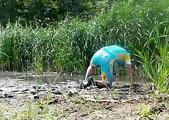 cyclist mud bathroom