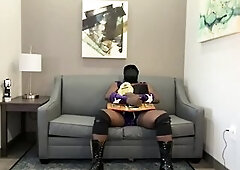 MR STARR ALTER EGO SCHLONG HAMMER DOESNT FEEL LIKE WRESTLING BUT HIS MANAGER DONT MANAGE LOSERS SO THAT BABE HAS TO CONVINCE HIM two DEFEND HIS TITLE