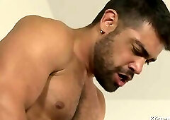 Hot Stuff: Deep And Tight - Wagner Vittoria, Sergi Rodriguez, Xavi Garcia
