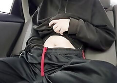 Ftm has loud risky public whimpering climax in car