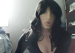 Cute Cuties Pt3! Shy female mask Beauty pleasures her rubber snatch :three assist her out