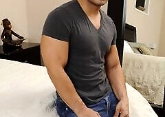 Tommy Defendi excites while bottoming for Marcus Ruhl