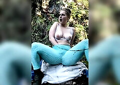 I got lustful during the time that filming a YouTube movie scene, so I stopped to finger myself.