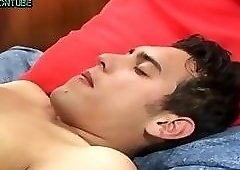 Horny Youngs have Analsex on Bed and Cums