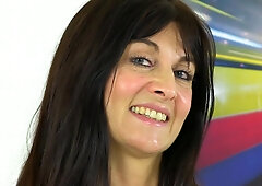 Sexy Milf Brunette With A Great Body In Black Lingerie - MatureNl