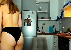 Amateur Webcam Teen Masturbates And Teases