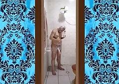 O Meu Banho Gostoso Com o Pau Duro 001