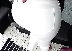 Mama golden-haired housewife gets  screwed by worker in her abode!