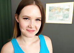 Solo session with a smoking hot teen who masturbates