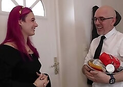 Pink-haired cutie Noochkaa gets a tasty treat with Maxime Horns in some hot kissing action