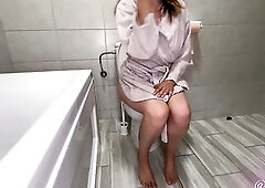 I’m cozy in my darksome pink bathrobe sitting on the biffy like it’s just some other casual pont of time… except I’m recording each wicked sec