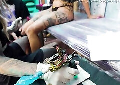 Anuskatzz is learning to tattoo on Edone Kaliyuga with aid of Nikolaz Zpageti, who is there to give her tips on process but likewise aid with making &