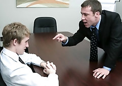 Temp Mason Wyler has to bottom for horny Trevor Knight