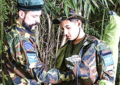 Heavy Load - MilitaryDick