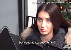 La gerente del club nocturno Monica Wet vende coño para el nuevo Mercedes