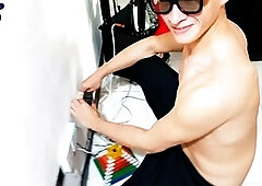 Cheating wife gets her fix with a bricklayer while hubby’s out, indulging in some hard fun