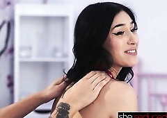 SHESEDUCEDME Valentines Day Breakup